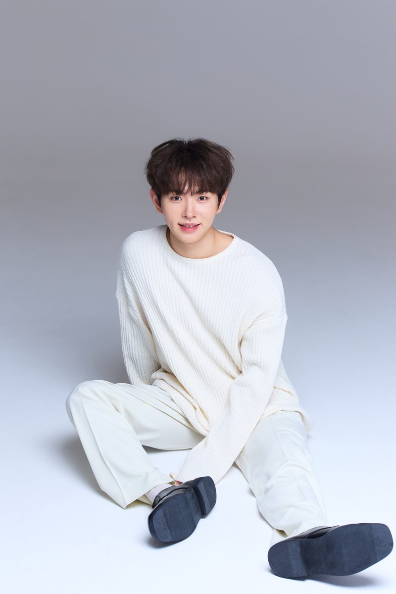 Lee Byeong Chan profile photo 4